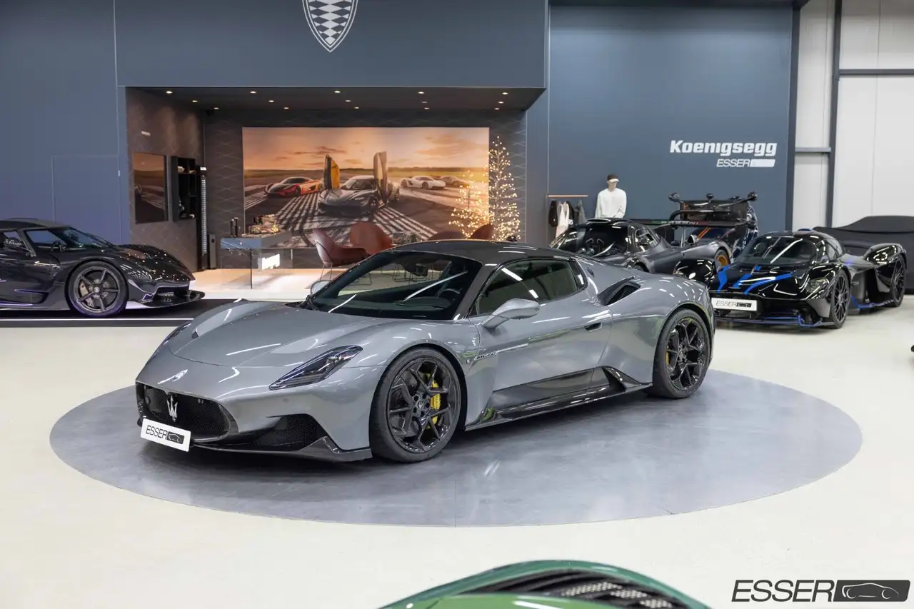 Maserati MC20 2022