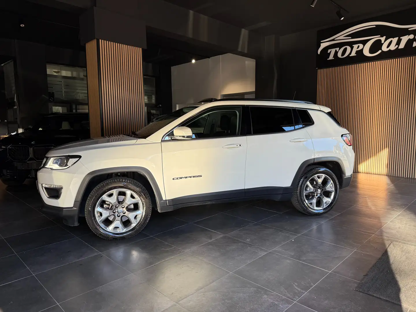 Jeep Compass Compass II 2017 1.6 mjt Limited 2wd 120cv my19 Blanco - 2