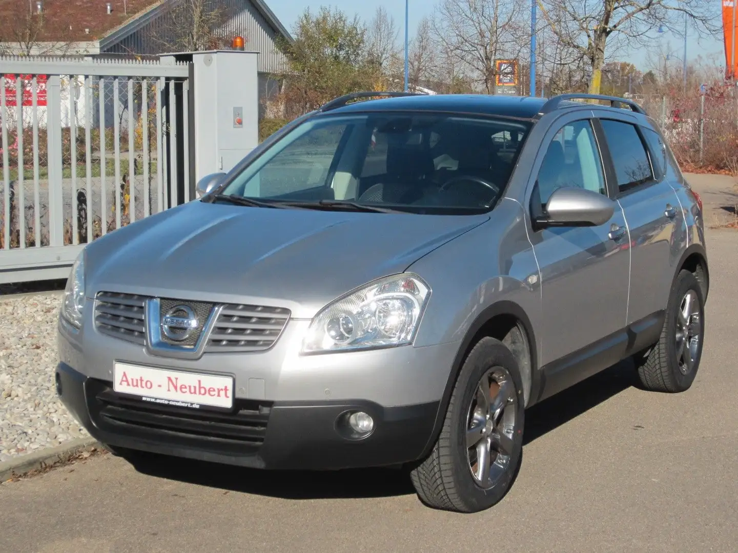 Nissan Qashqai *1.Hand*Automatik*PANO*NAVI*Kamera* Argento - 2