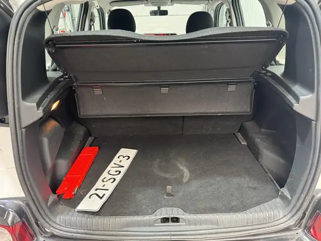 Citroen C3 Picasso view 9