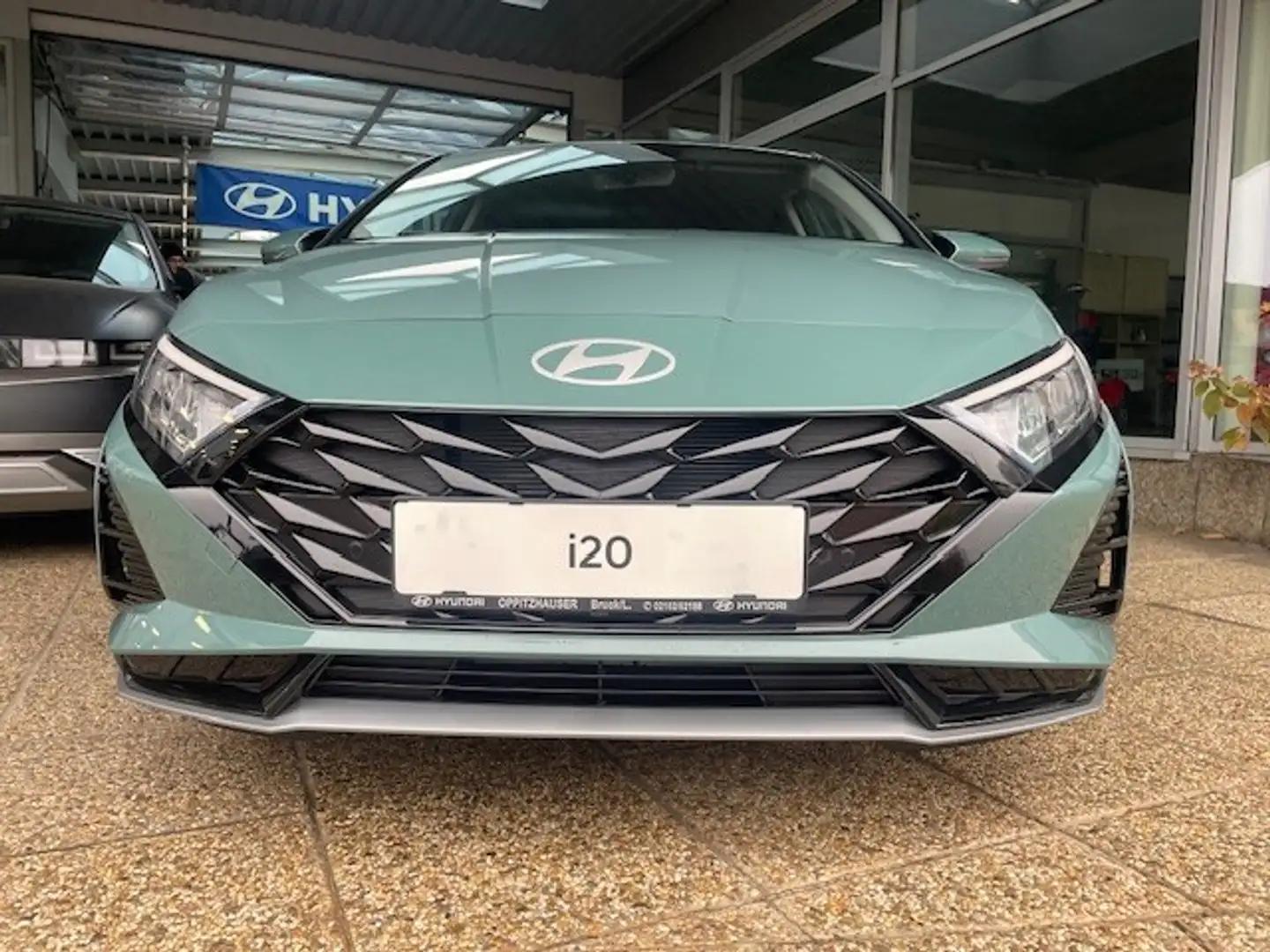 Hyundai i20 1,2 MPI GO PLUS Grün - 2