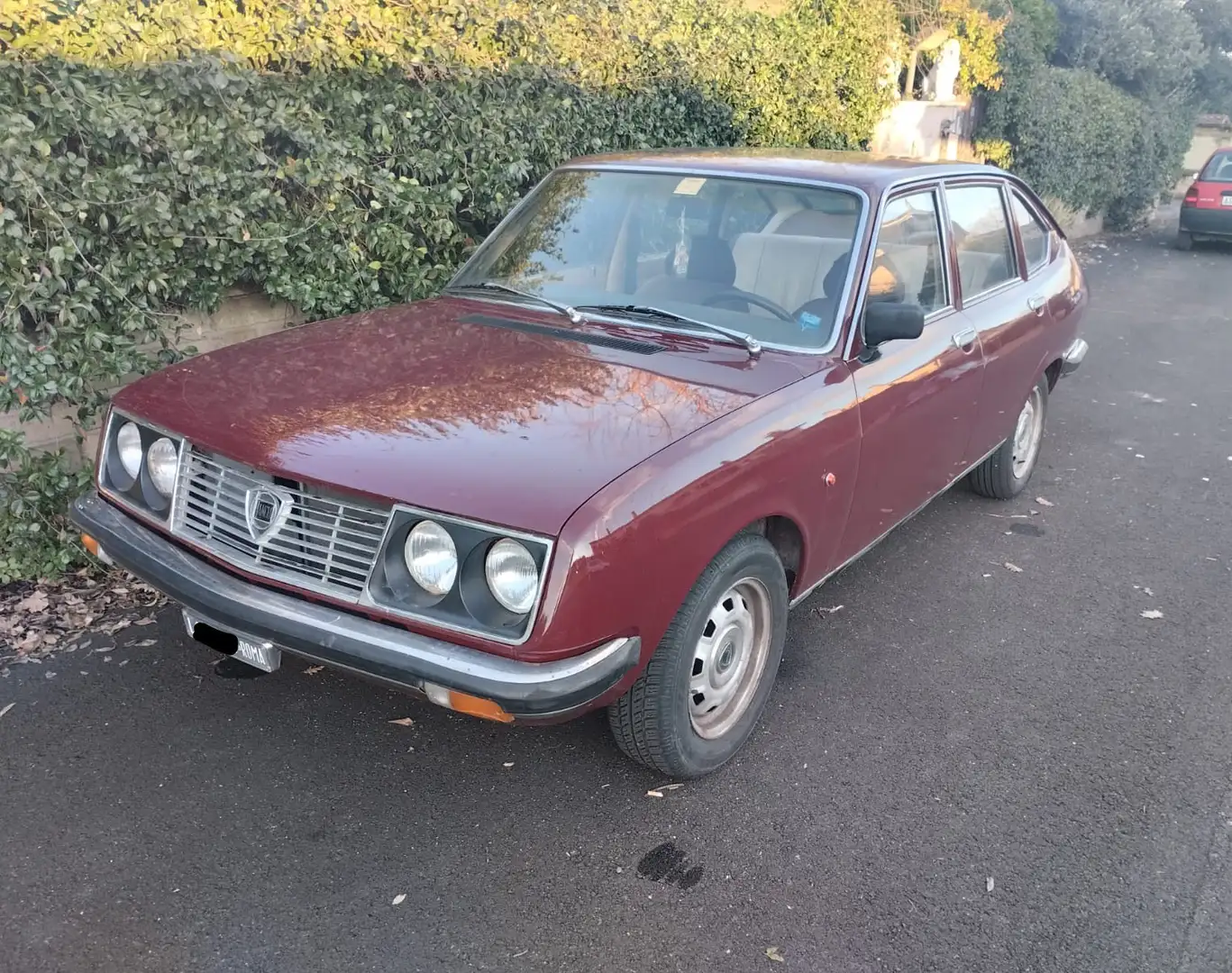 Lancia Beta 1.6 Berlina Rot - 1