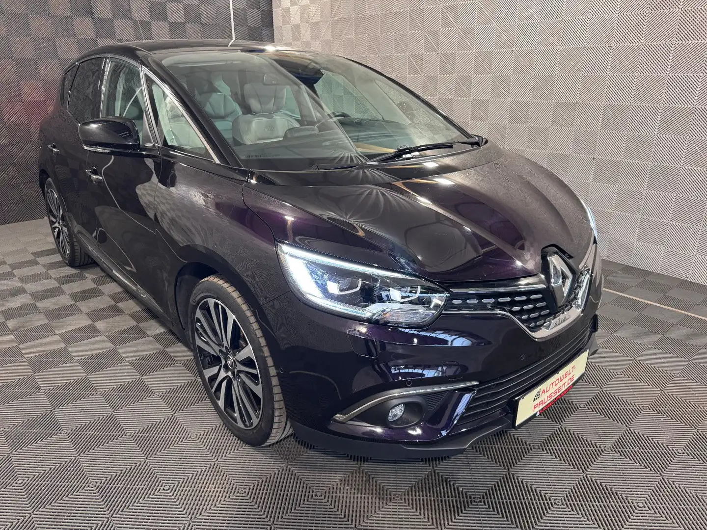 Renault Scenic SCENIC IV*INITIALE PARIS*BOSE-PANO-ACC-MEMO-HUD Schwarz - 1