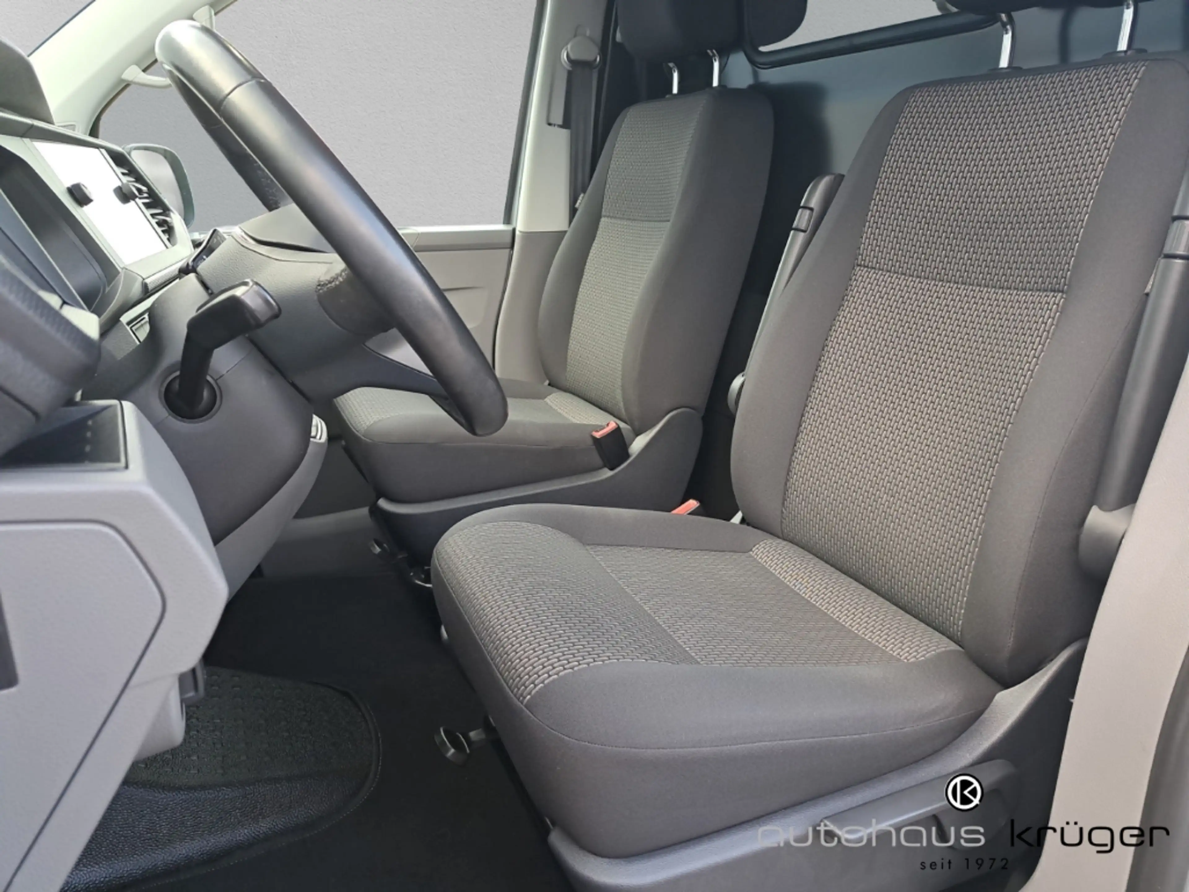Volkswagen Transporter Kastenwagen 2.0 TDI Navi LED ACC Apple CarPlay And — photo 11