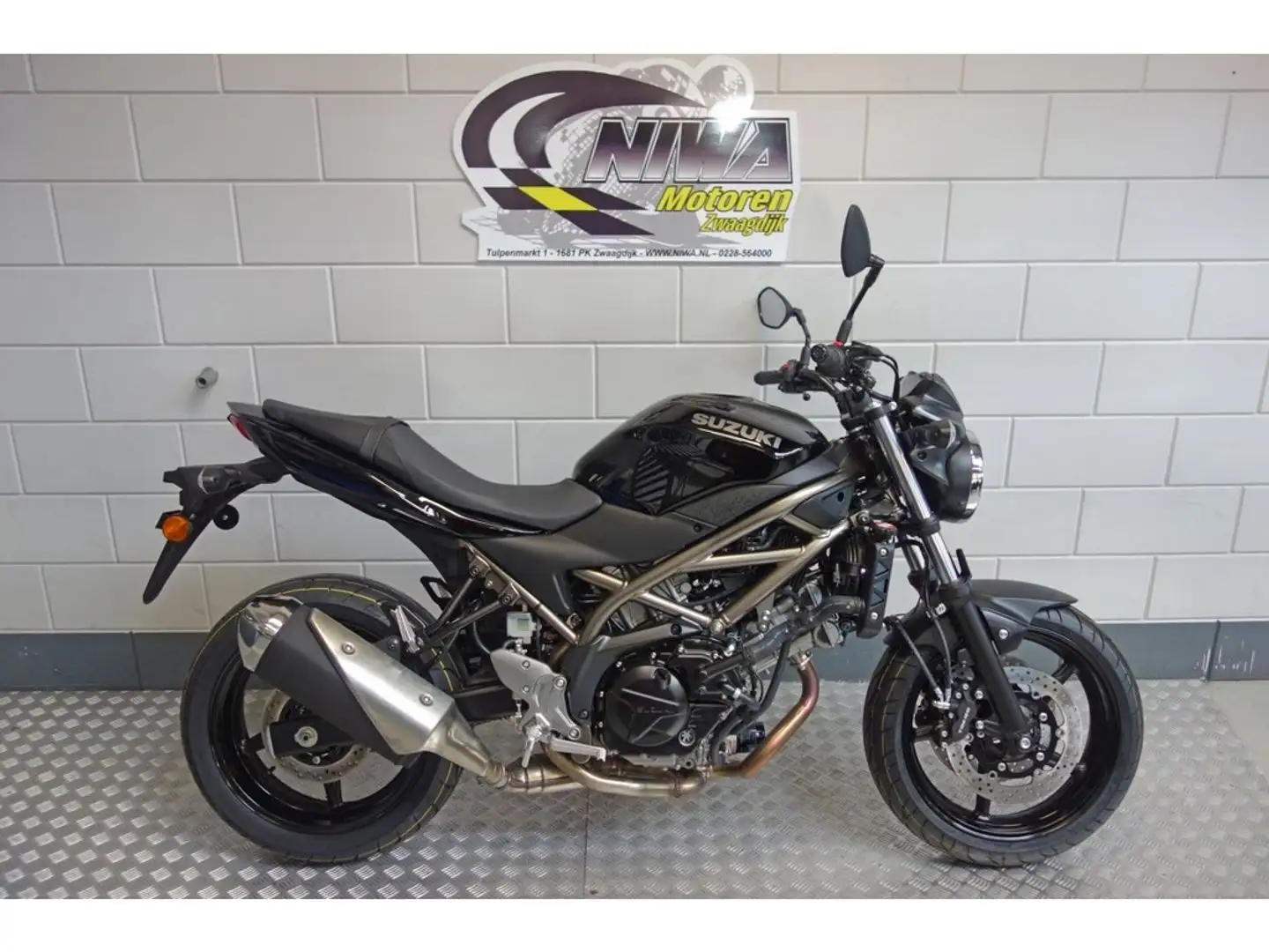 Suzuki SV 650 S ABS Zwart - 1