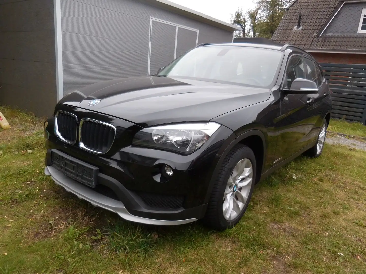 BMW X1 16 d sDrive.Advantage-Paket Plus.Navi.PDC Noir - 2