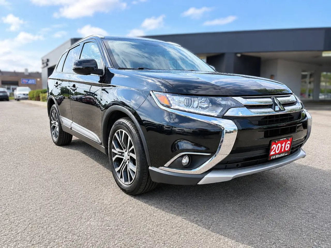 Mitsubishi Outlander photo Mitsubishi Outlander