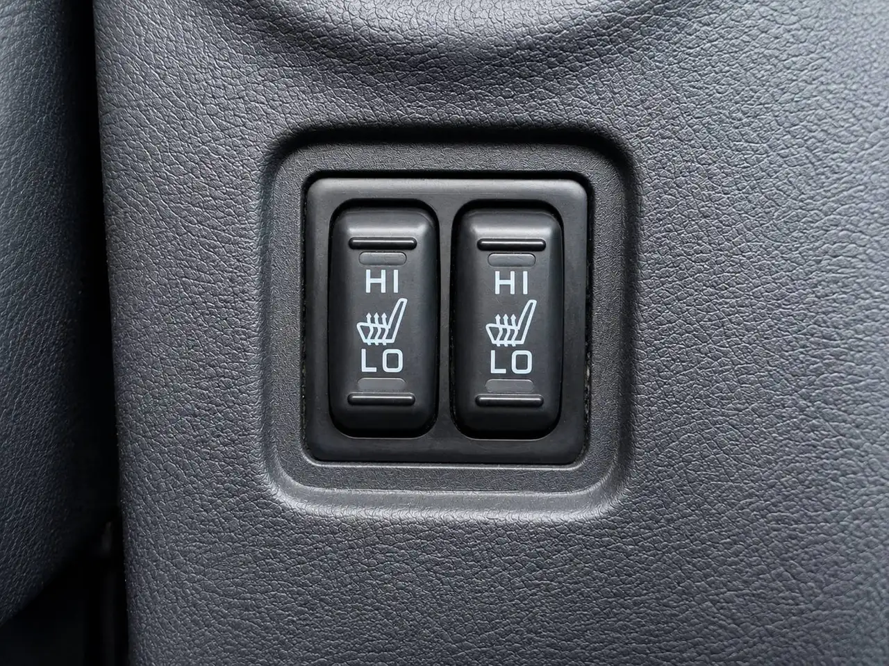Mitsubishi Outlander photo Mitsubishi Outlander