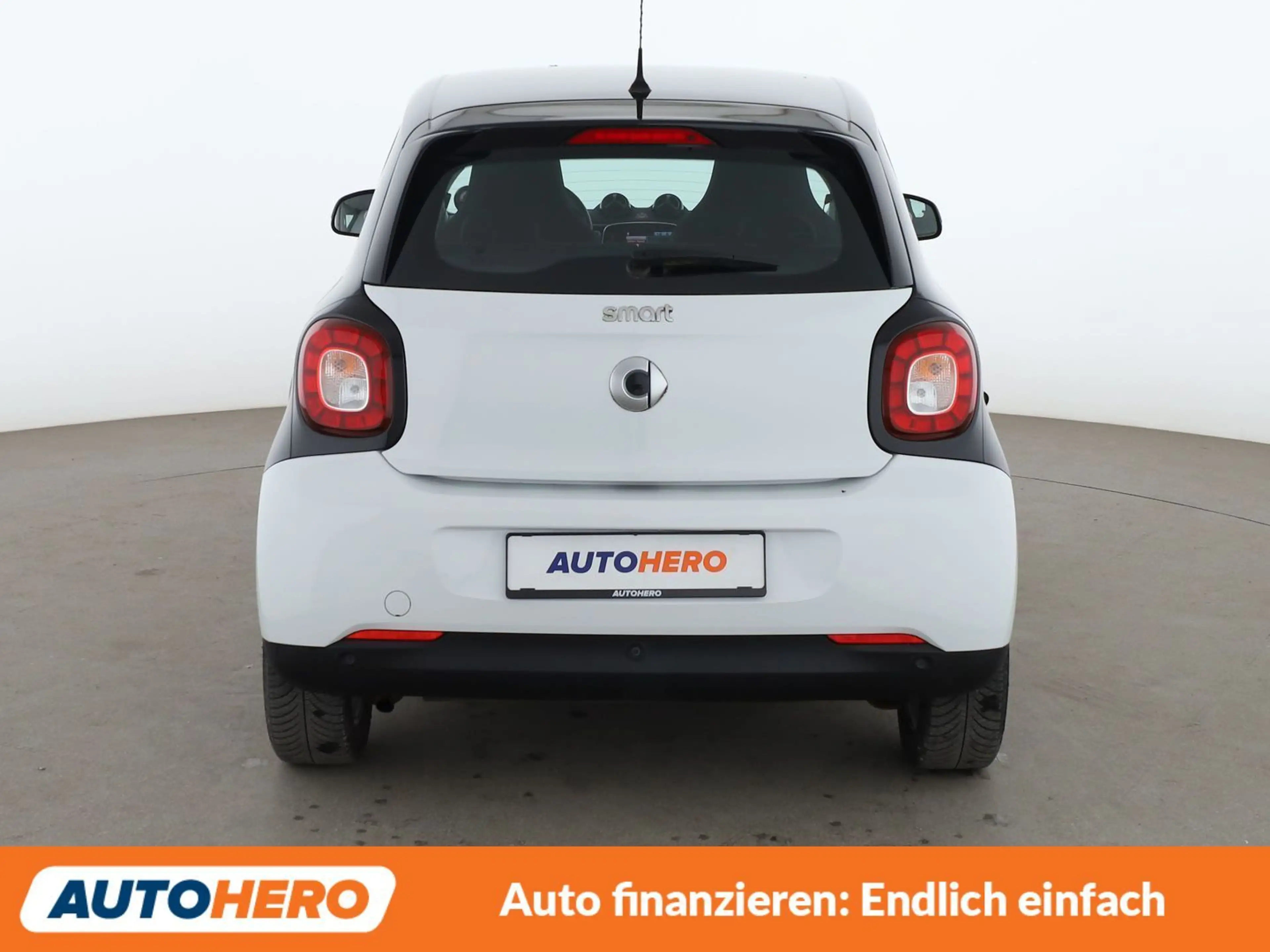 smart forFour 1.0 Basis passion Aut.*NAVI*TEMPO*PDC*SHZ*KLIMA* — photo 5