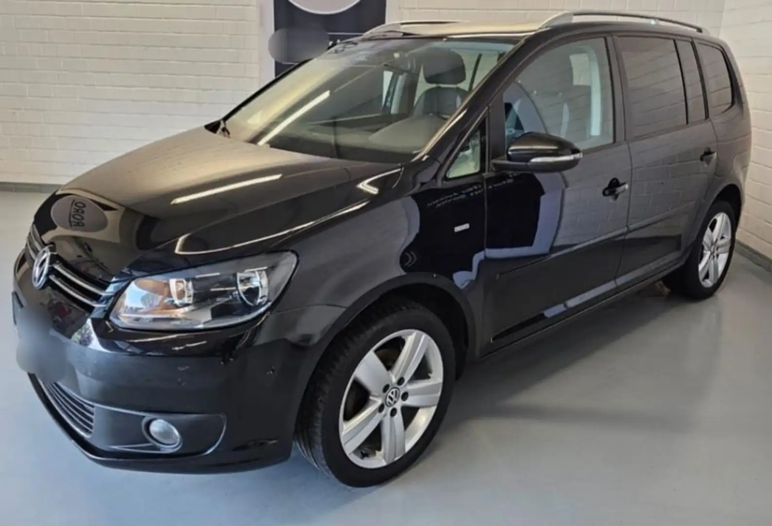 Volkswagen Touran 1.6TDI Advance 105 Negro - 1