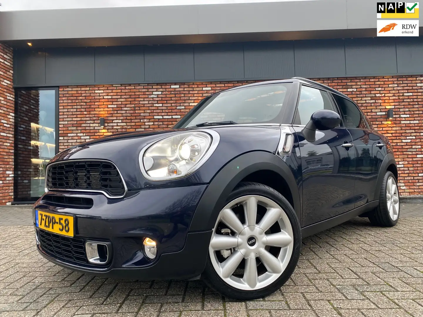 MINI Cooper S Countryman Mini 1.6 Chili Pano Beige Leer Cruise Nette Auto! Blauw - 1