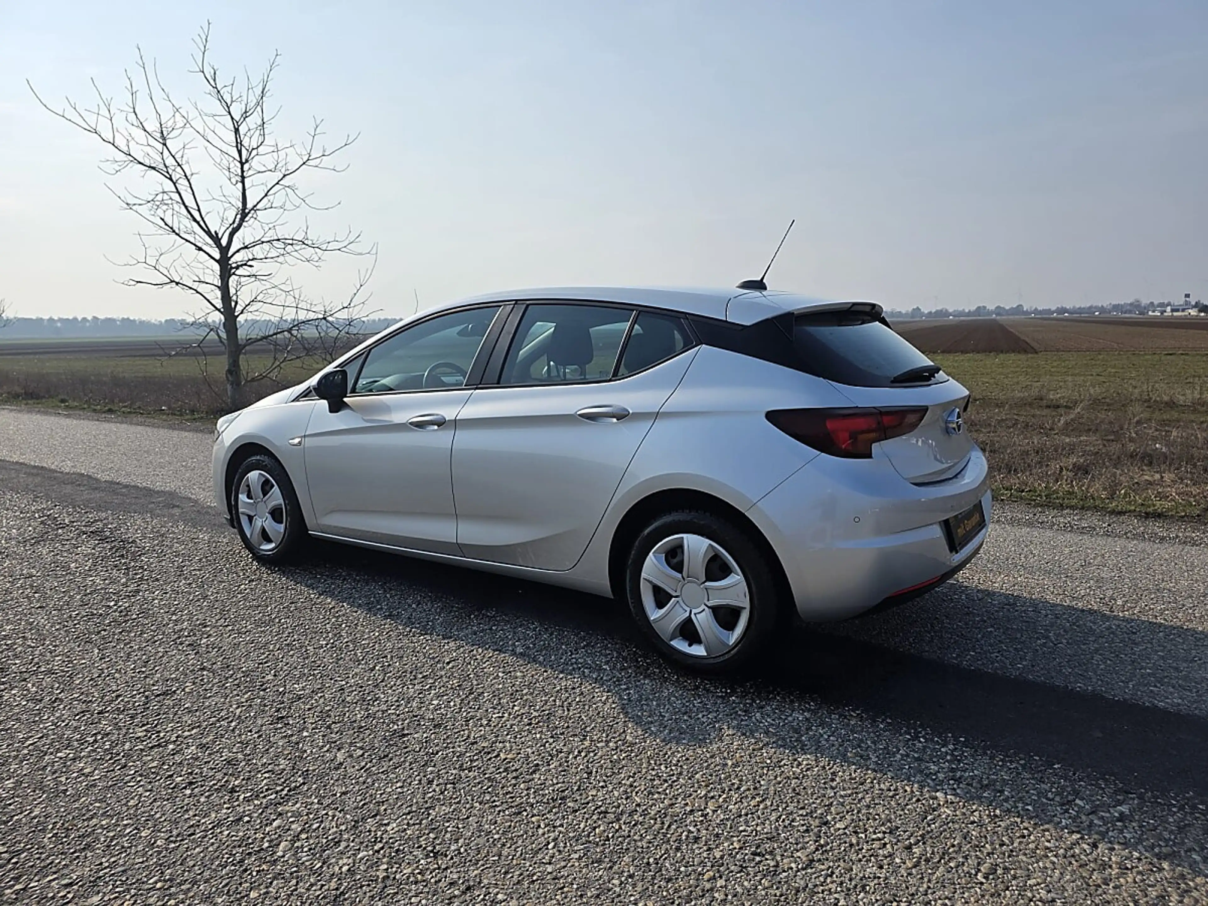 Opel Astra 1,5 CDTI Elegance Aut. — photo 6