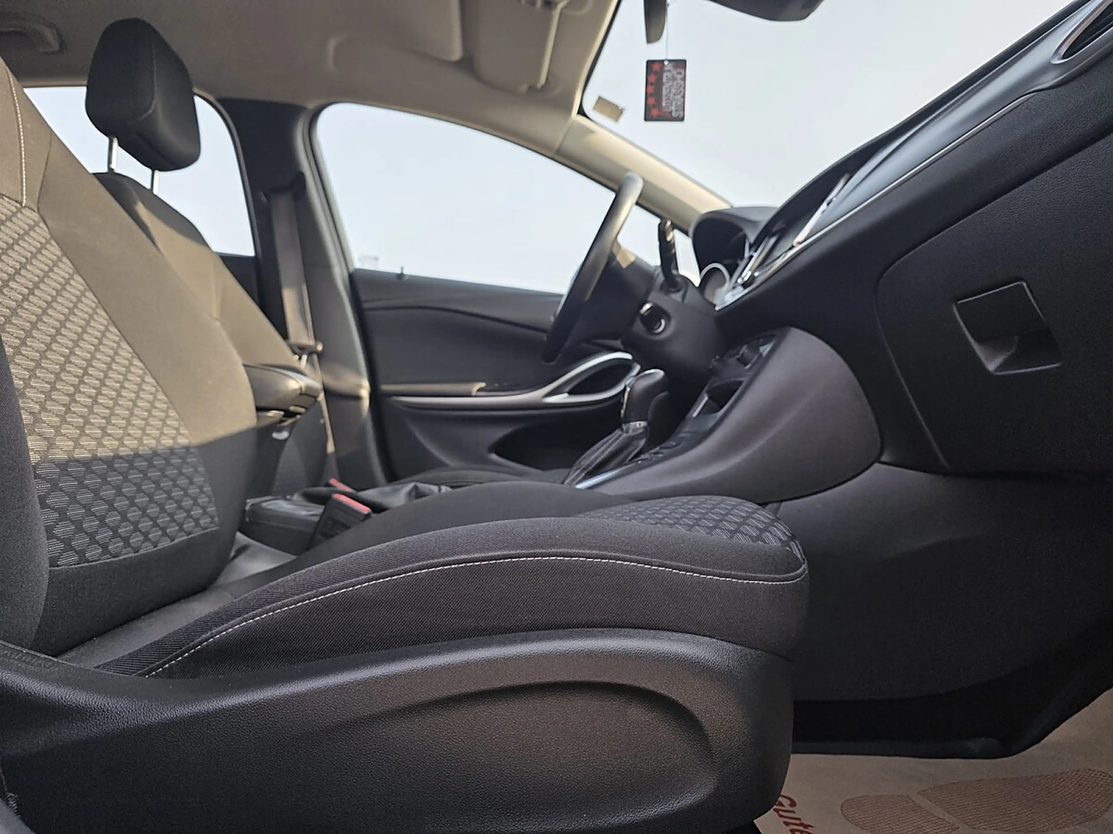 Opel Astra 1,5 CDTI Elegance Aut. — photo 10