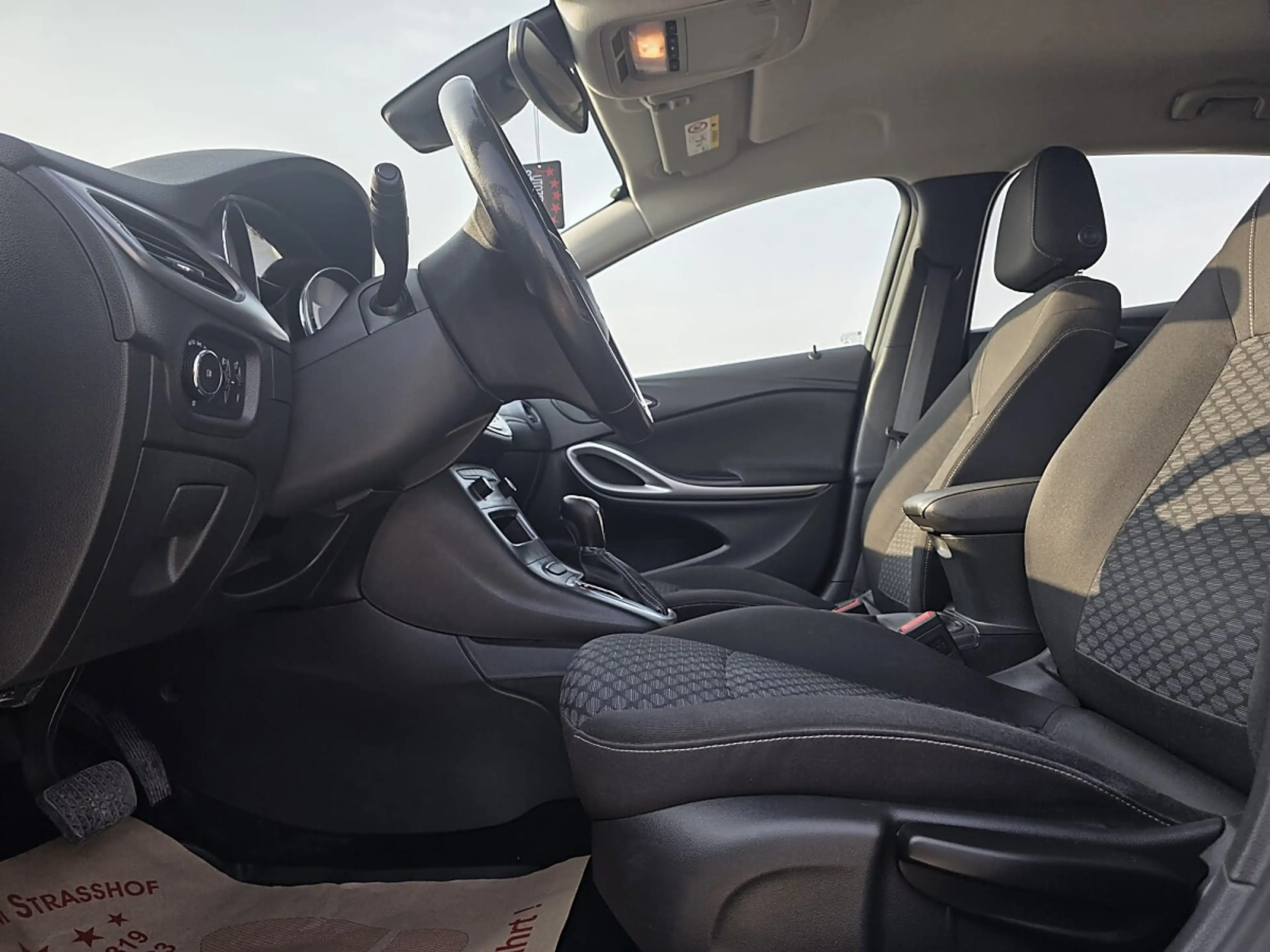 Opel Astra 1,5 CDTI Elegance Aut. — photo 7