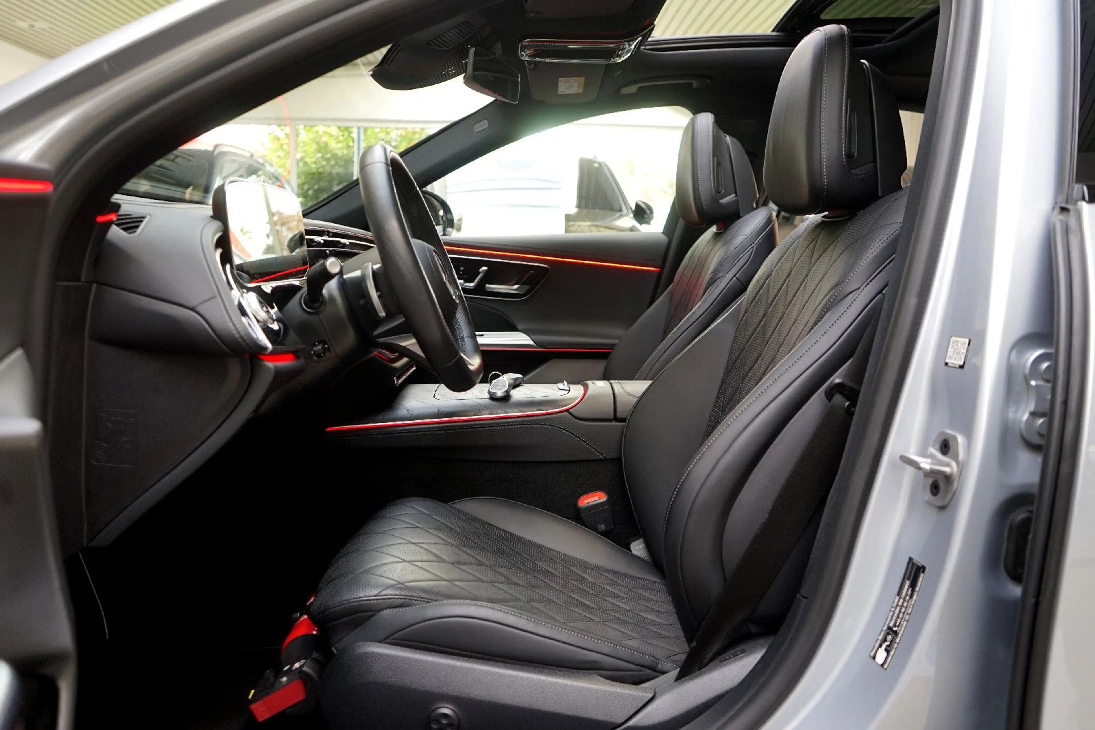 Mercedes-Benz E 300 de 4M AMG Premium*Head*Superscren*Distr*SD — photo 13