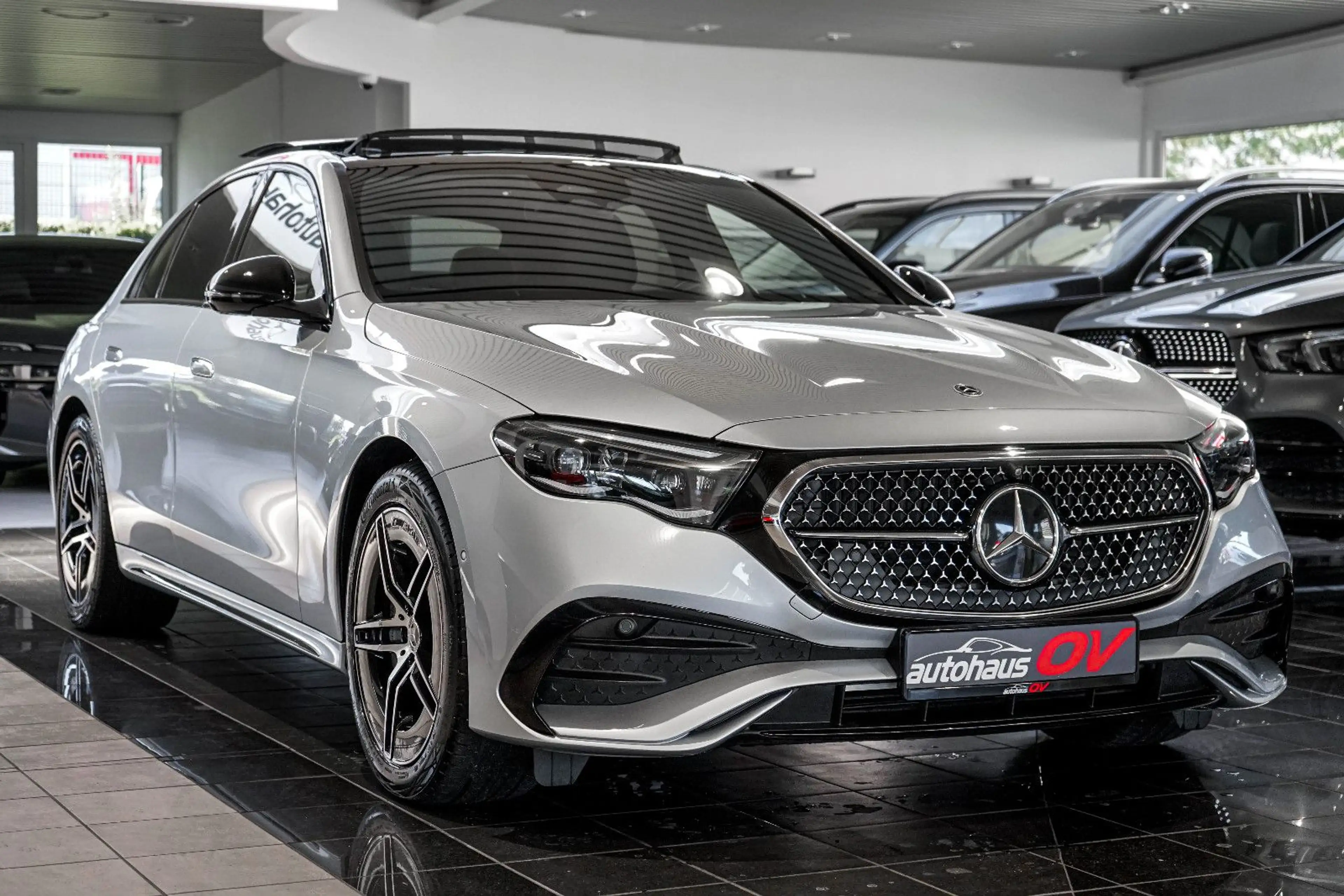 Mercedes-Benz E 300 de 4M AMG Premium*Head*Superscren*Distr*SD — photo 8