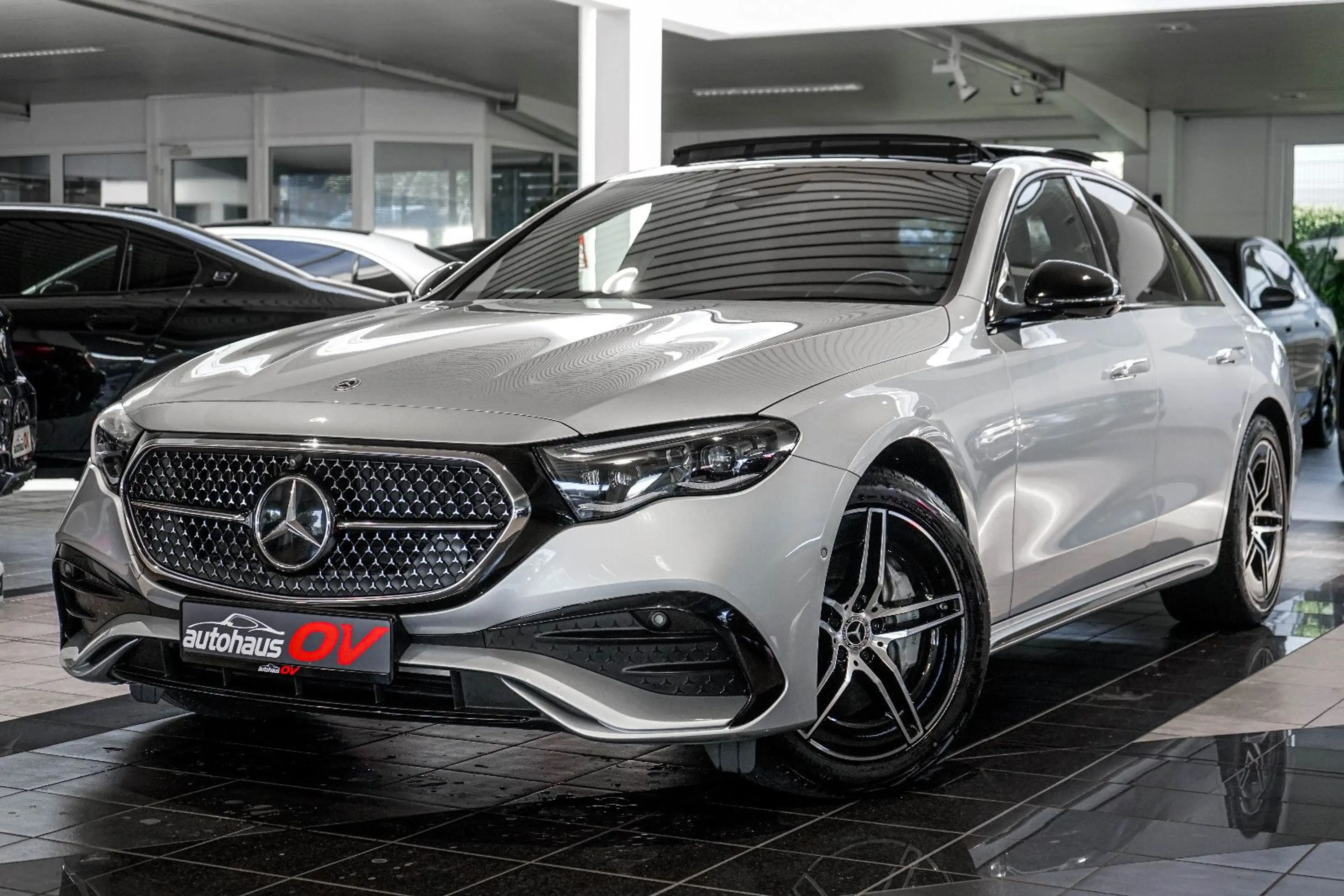 Mercedes-Benz E 300 de 4M AMG Premium*Head*Superscren*Distr*SD — photo 7