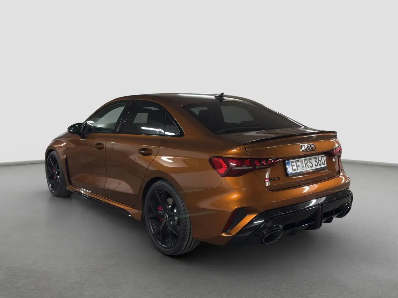 Audi RS3 294 kW S tronic 4