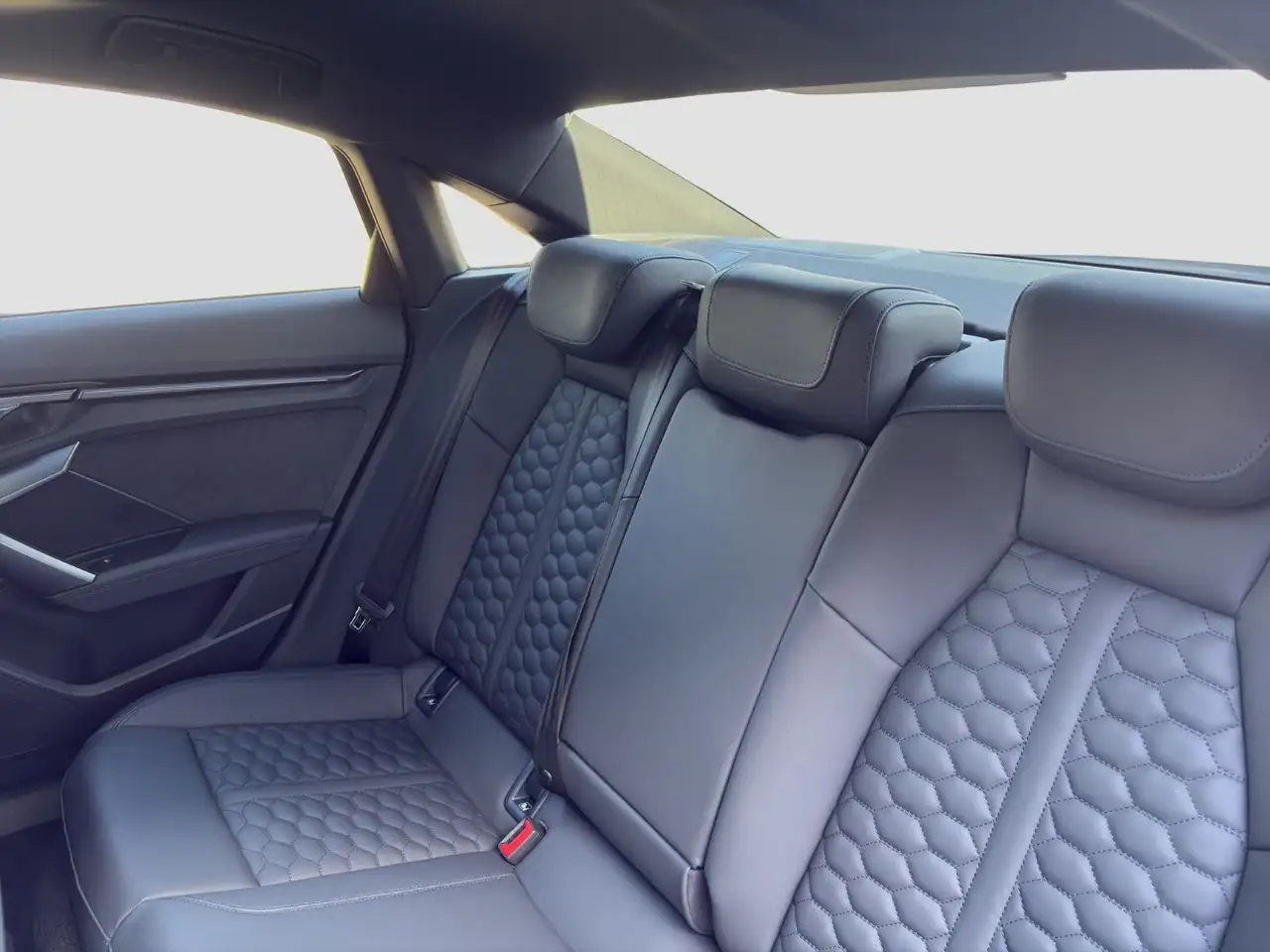 Audi RS3 294 kW S tronic 13