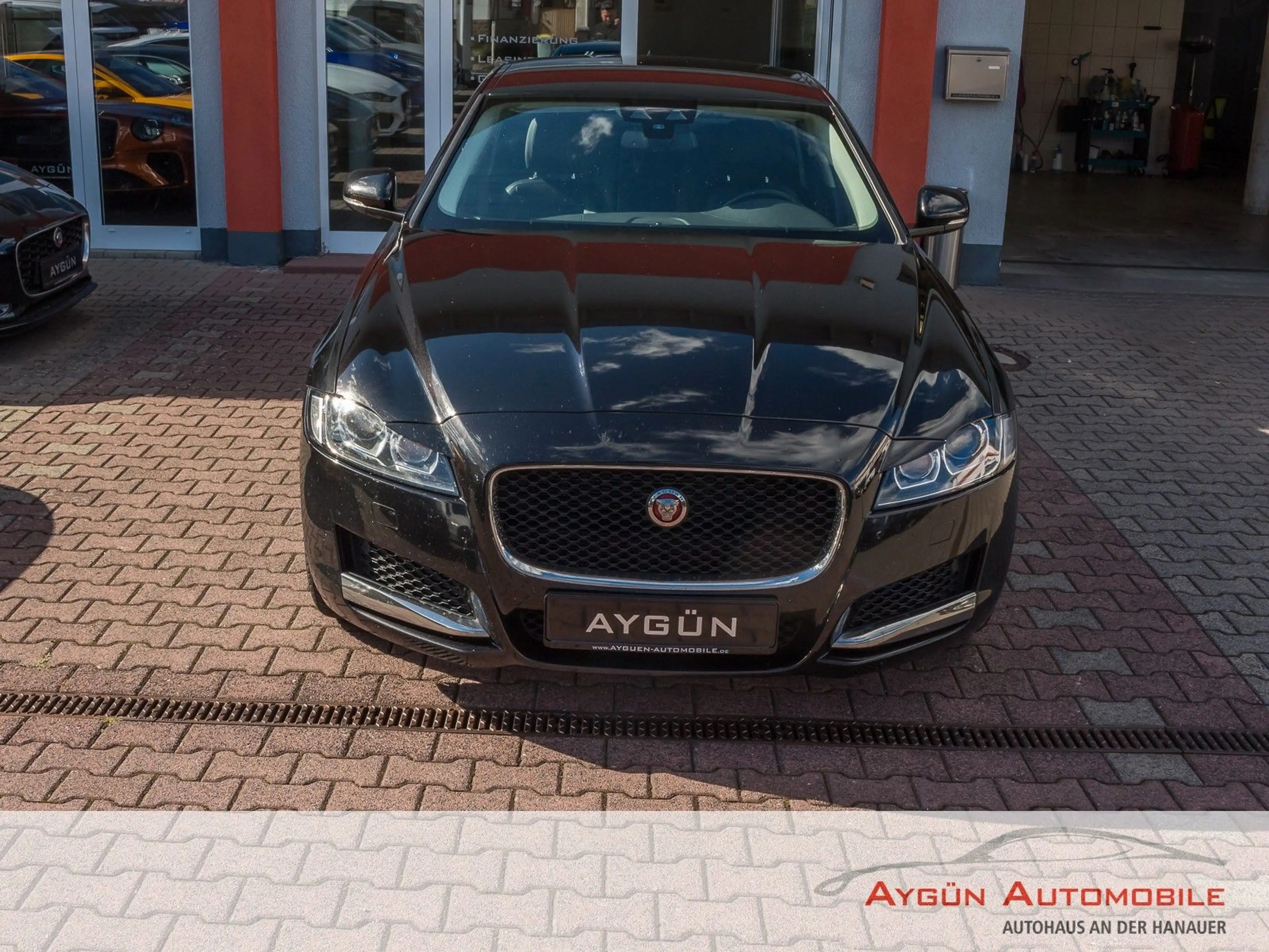 Jaguar XF 20d Aut. Prestige — photo 9