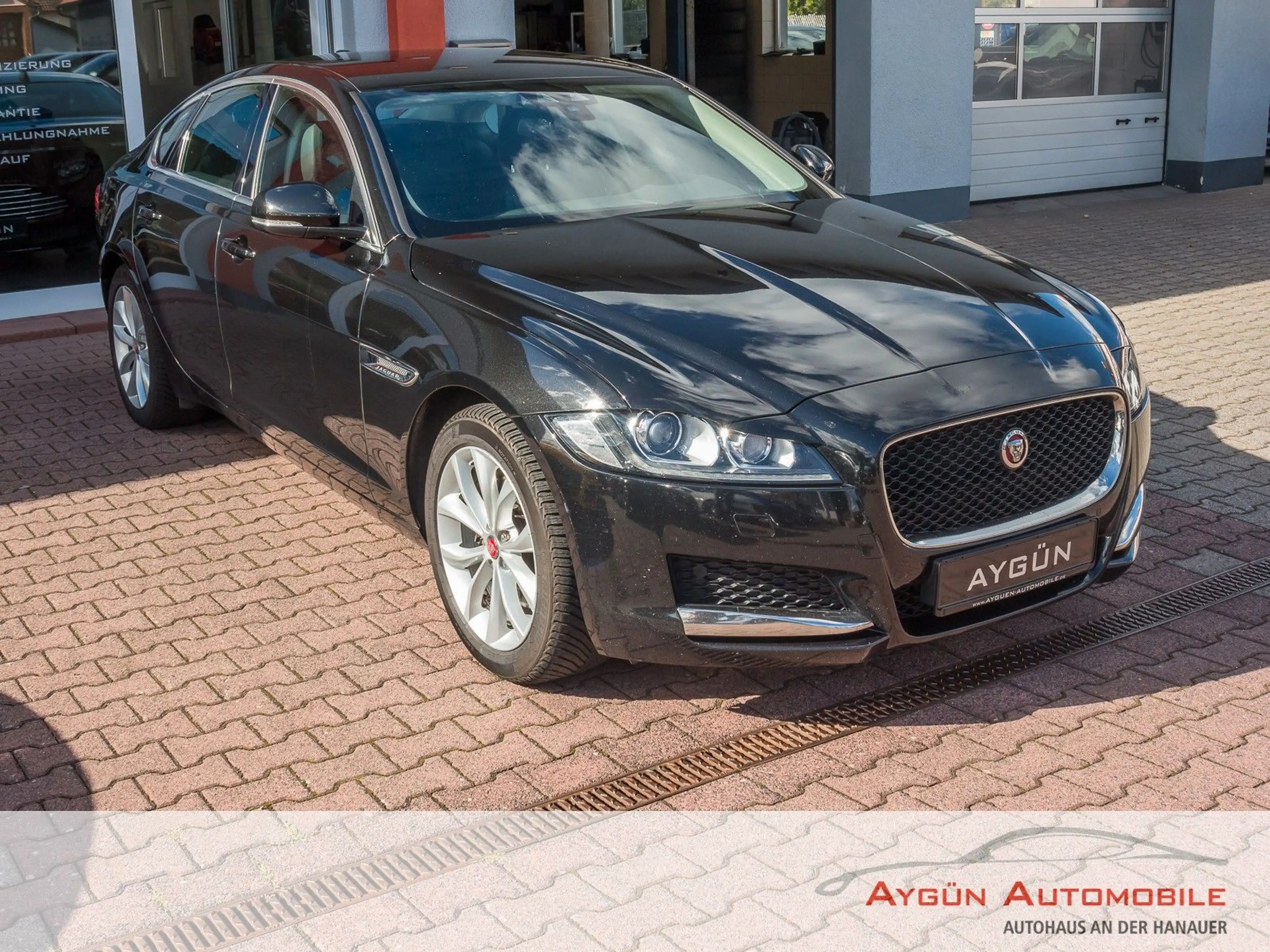 Jaguar XF 20d Aut. Prestige — photo 10
