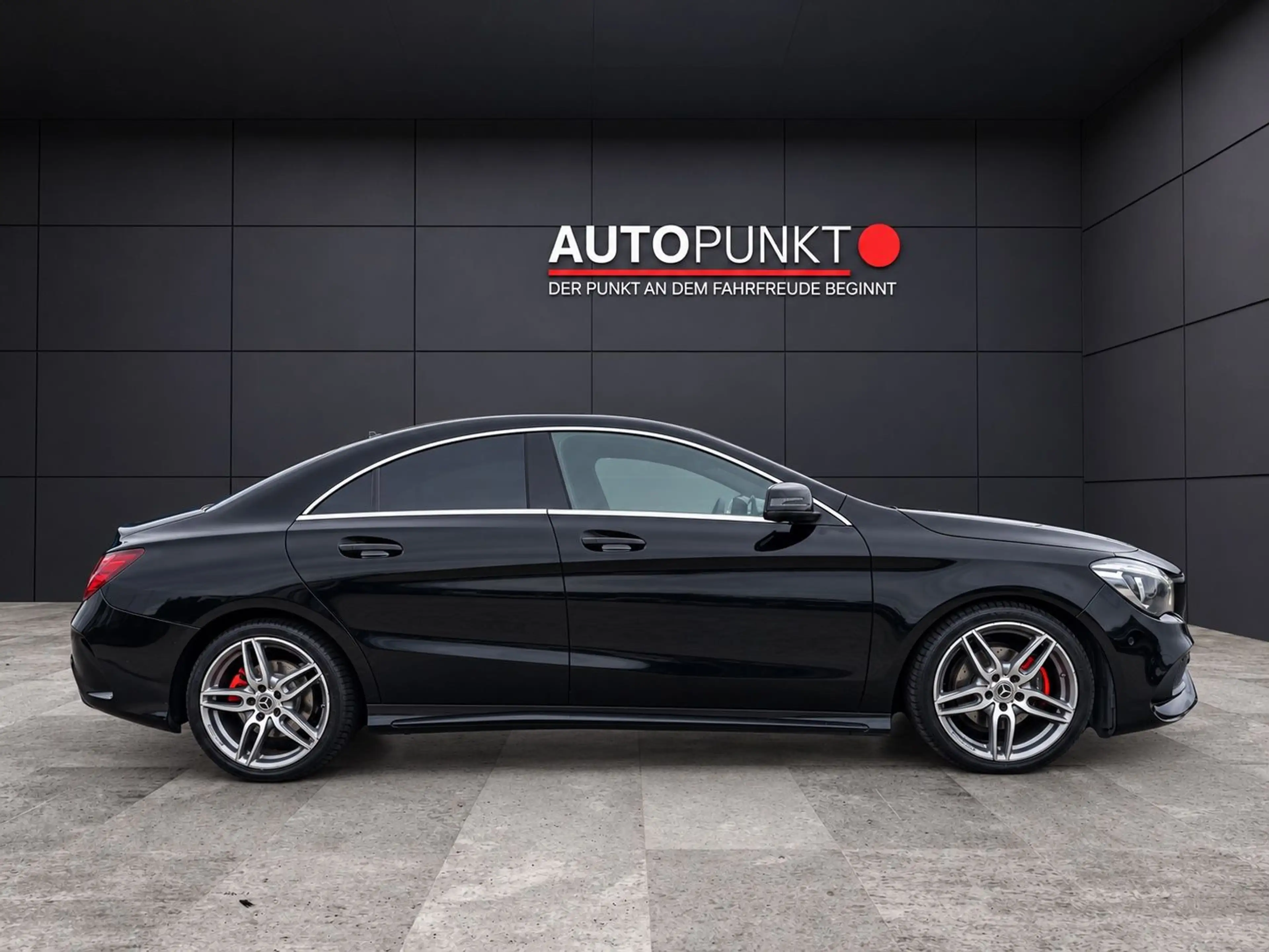 Mercedes-Benz CLA 200 AMG LINE NIGHT PAKET AUT. KAME NAVI PANO — photo 9
