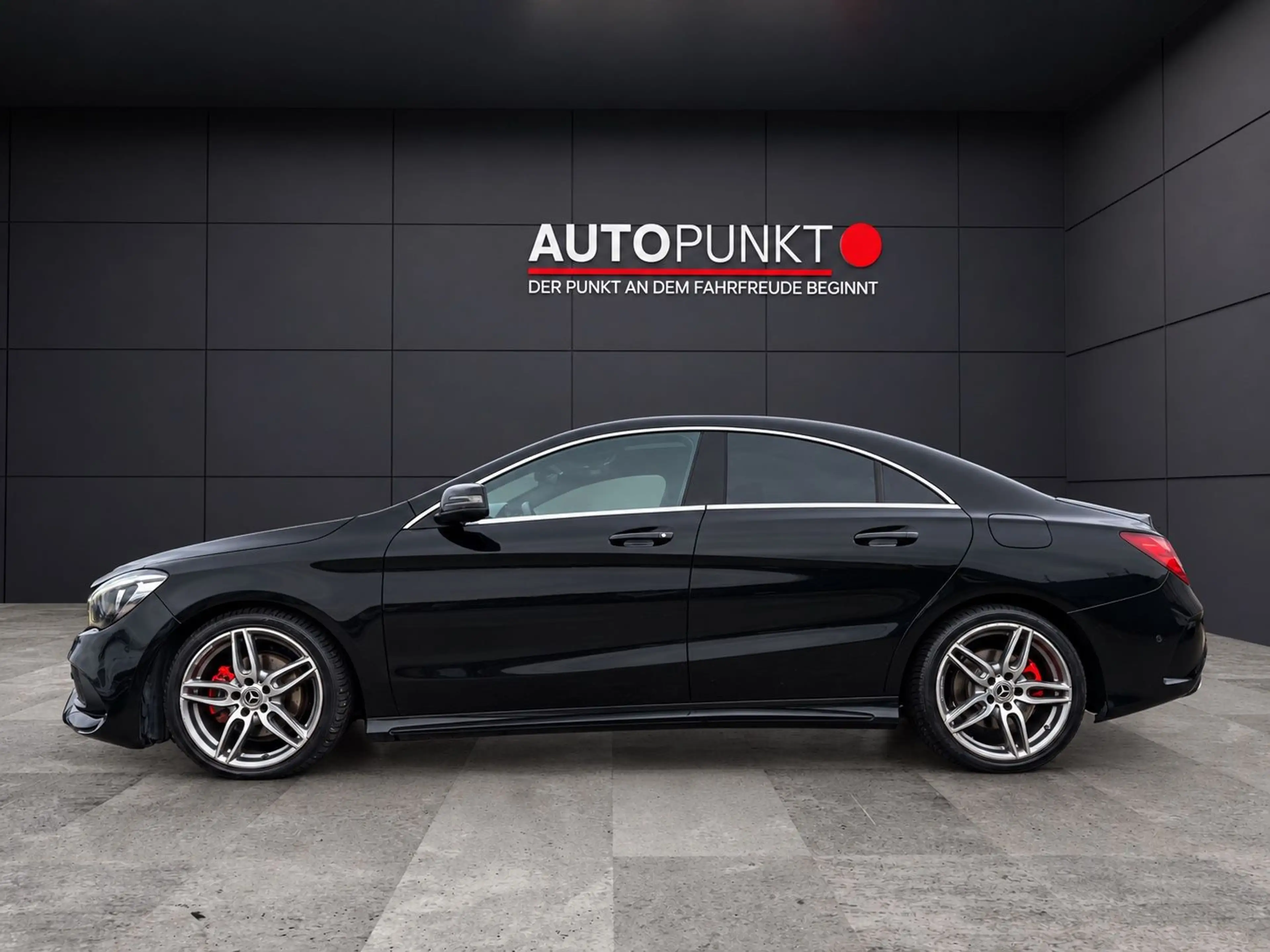 Mercedes-Benz CLA 200 AMG LINE NIGHT PAKET AUT. KAME NAVI PANO — photo 5