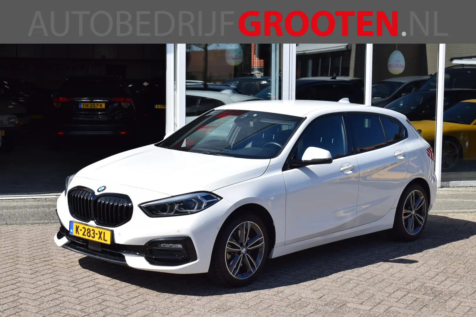 BMW 118 1-serie 118i High Executive//Camera//Sportstoelen/ Wit - 1