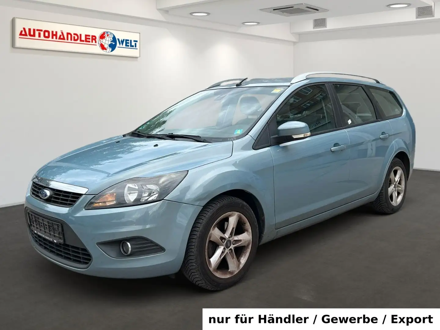 Ford Focus Kombi 1.6TDCi Style + Klima Navi PDC Gri - 1