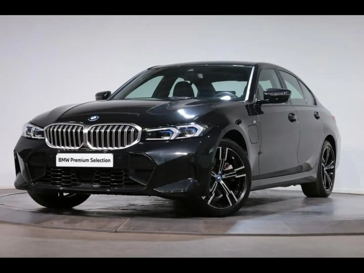 BMW 330 e Berline Kit M Sport Noir - 1