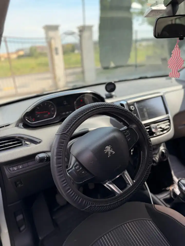 Peugeot 208 3p 1.2 vti 12v Access