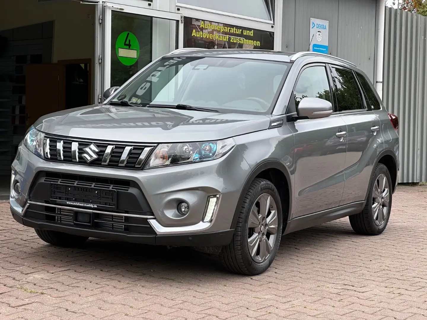 Suzuki Vitara 1.4 BOOSTERJET Comfort+ 4x4 Automatik Gris - 1