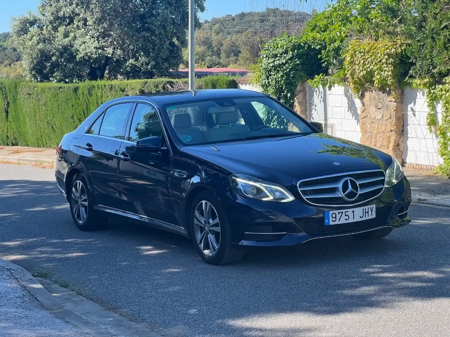 Mercedes-Benz E 220 BT Avantgarde Aut. Bleu - 1