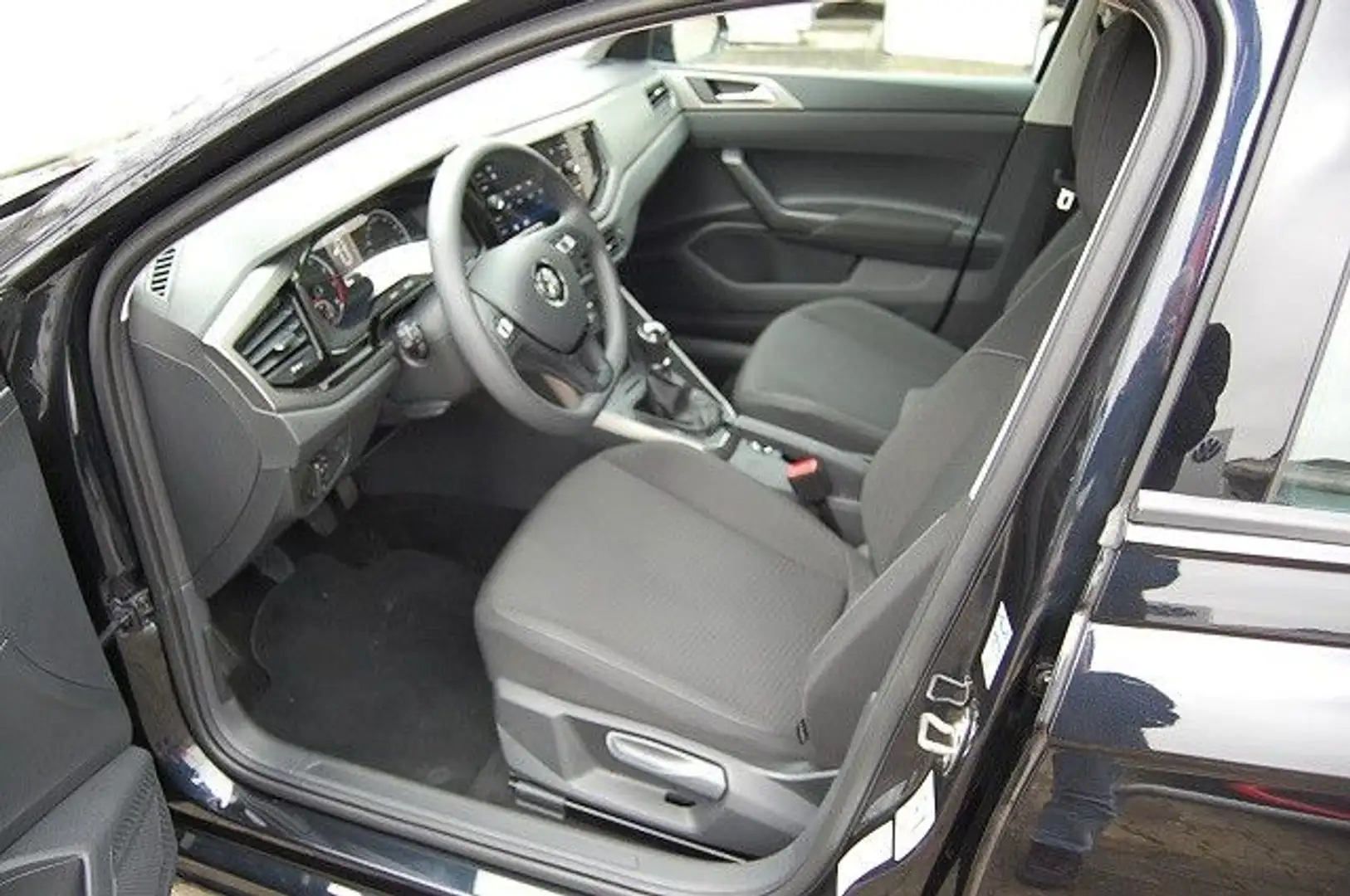 Volkswagen Polo Comfortline CL Benziner Klima Navi Sitzheiz Schwarz - 2