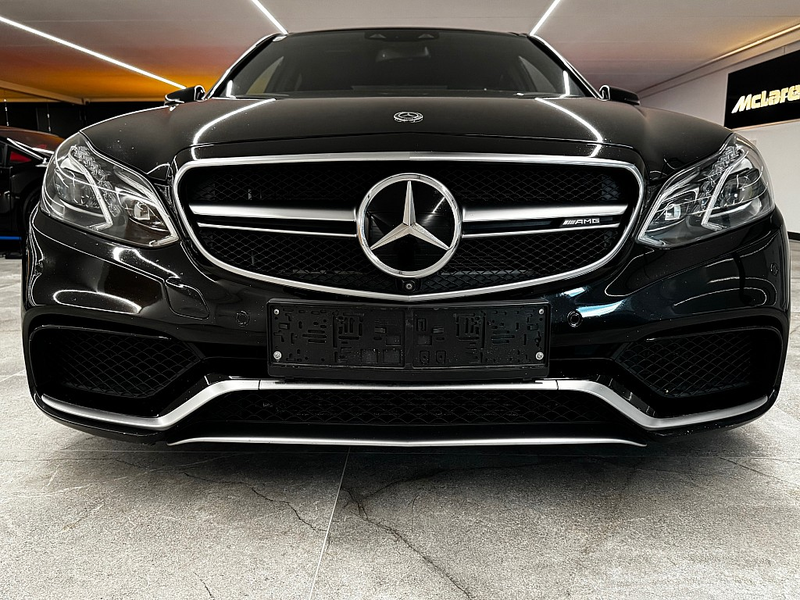 Mercedes-Benz E 63 AMG S Keramik Bre. Massage Panorama HK Sound — photo 10