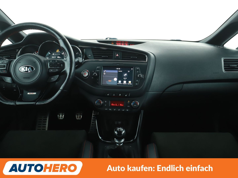 Kia Ceed / cee'd 1.6 TGDI GT-Track *NAV*TEMPO*CAM*PDC*SHZ*ALU — photo 12