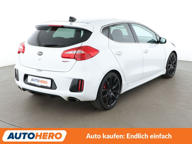 Kia Ceed / cee'd 1.6 TGDI GT-Track *NAV*TEMPO*CAM*PDC*SHZ*ALU — photo 6