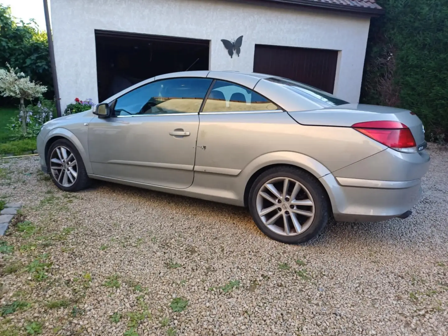 Opel Astra TwinTop 1.6i 16v Cosmo - 1