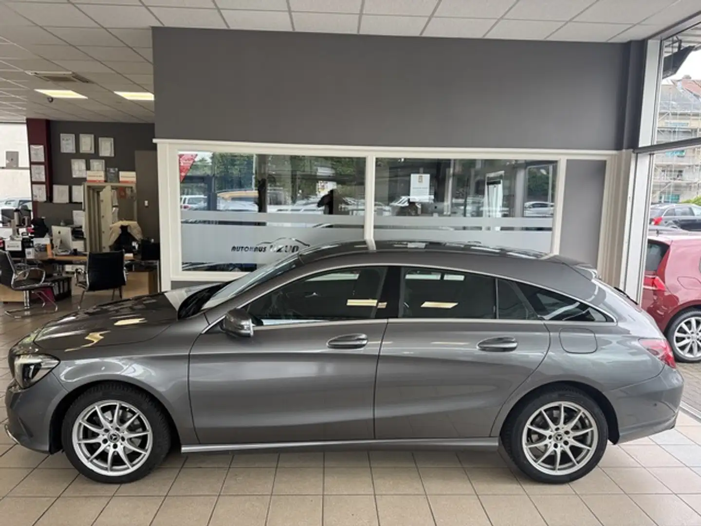 Mercedes-Benz CLA 220 d Auto Navi Standheizung PDC LED Leder Noir - 1