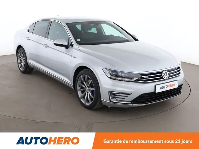 Volkswagen Passat view 8