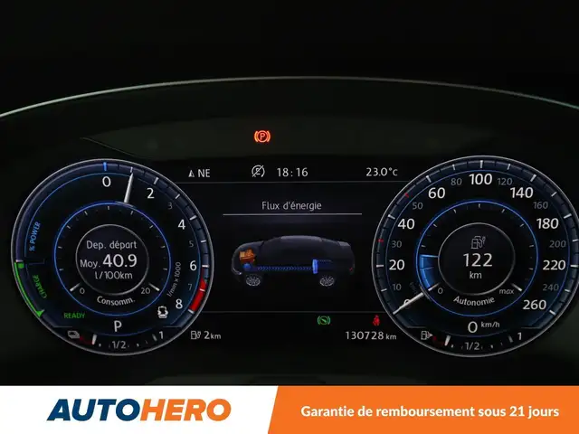 Volkswagen Passat view 26