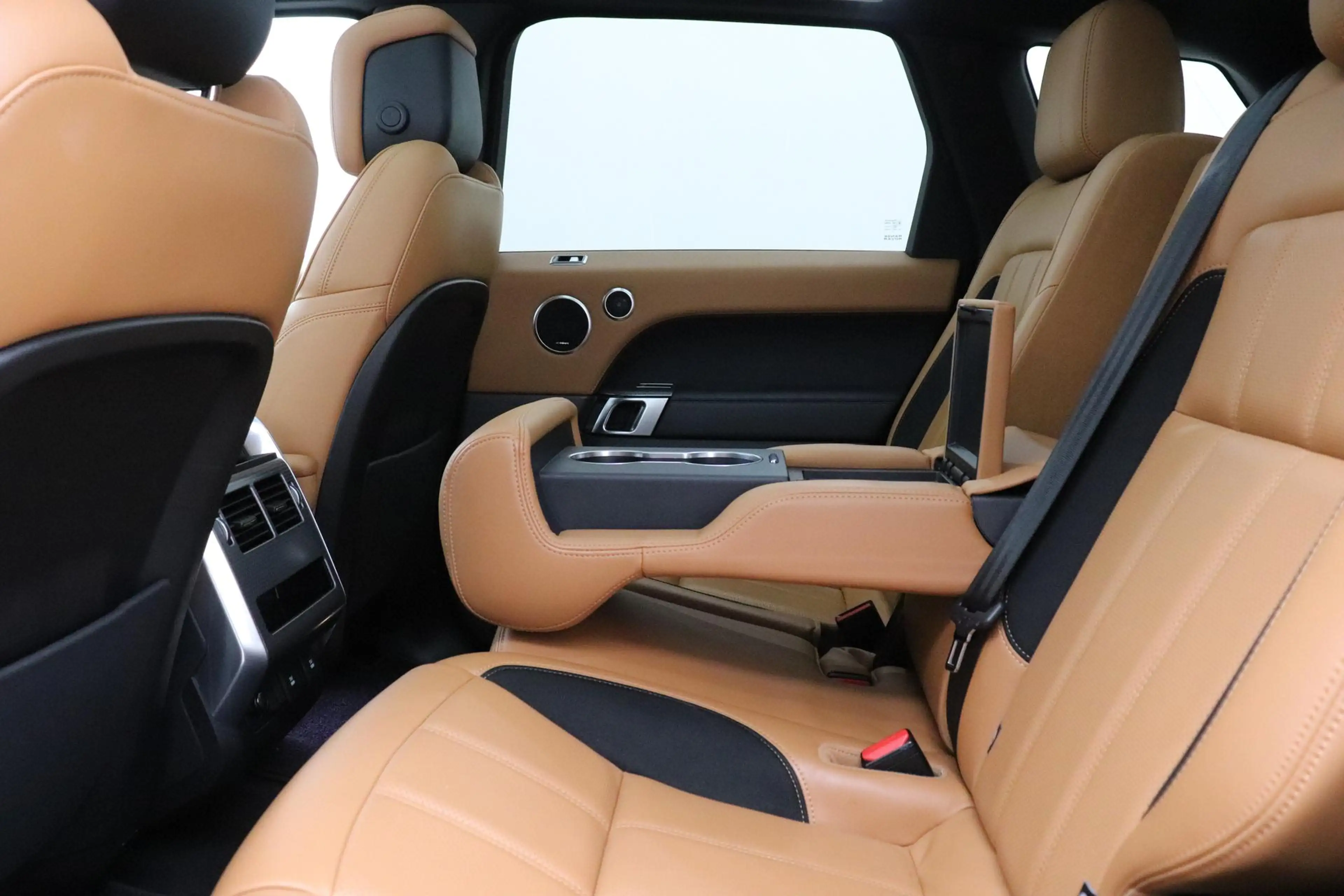 Land Rover Range Rover Sport P400e Limited Edition | Luchtvering | Trekhaak | M — photo 44