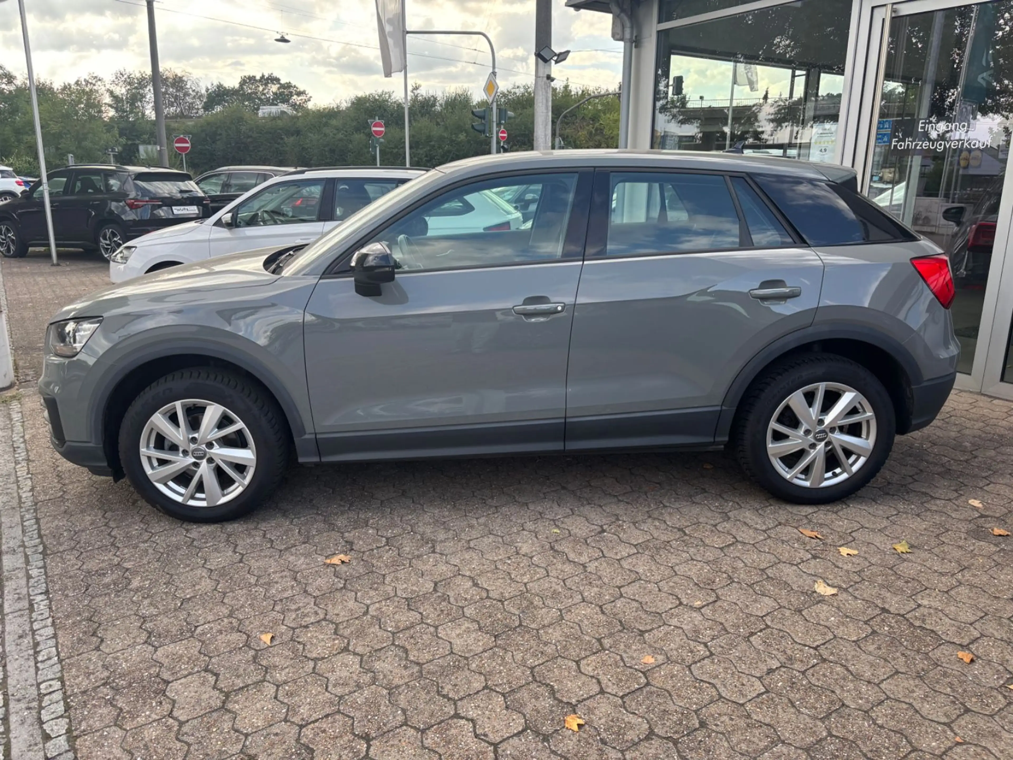Audi Q2 35 TFSI sport — photo 3