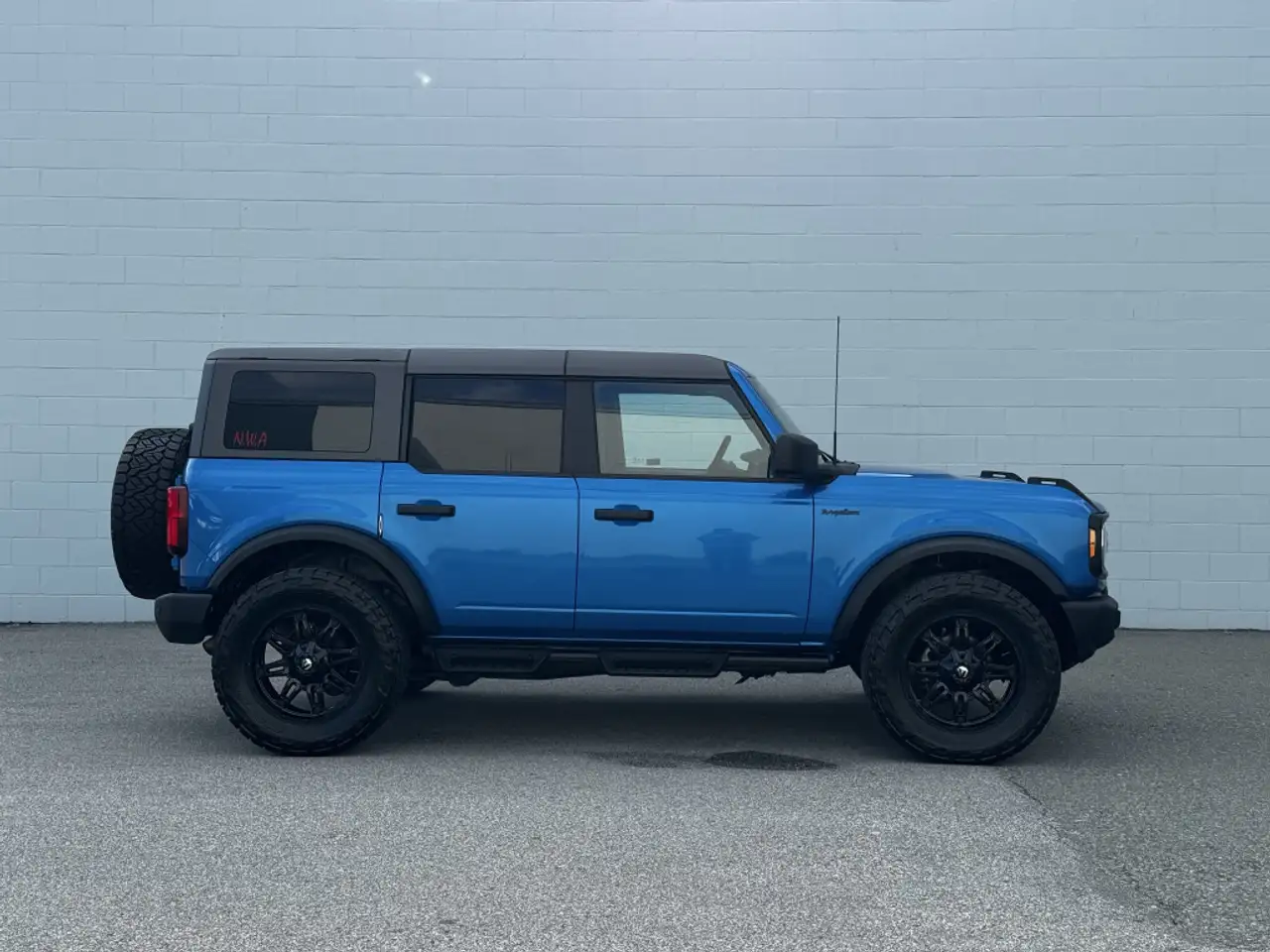 Ford Bronco снимка Ford Bronco