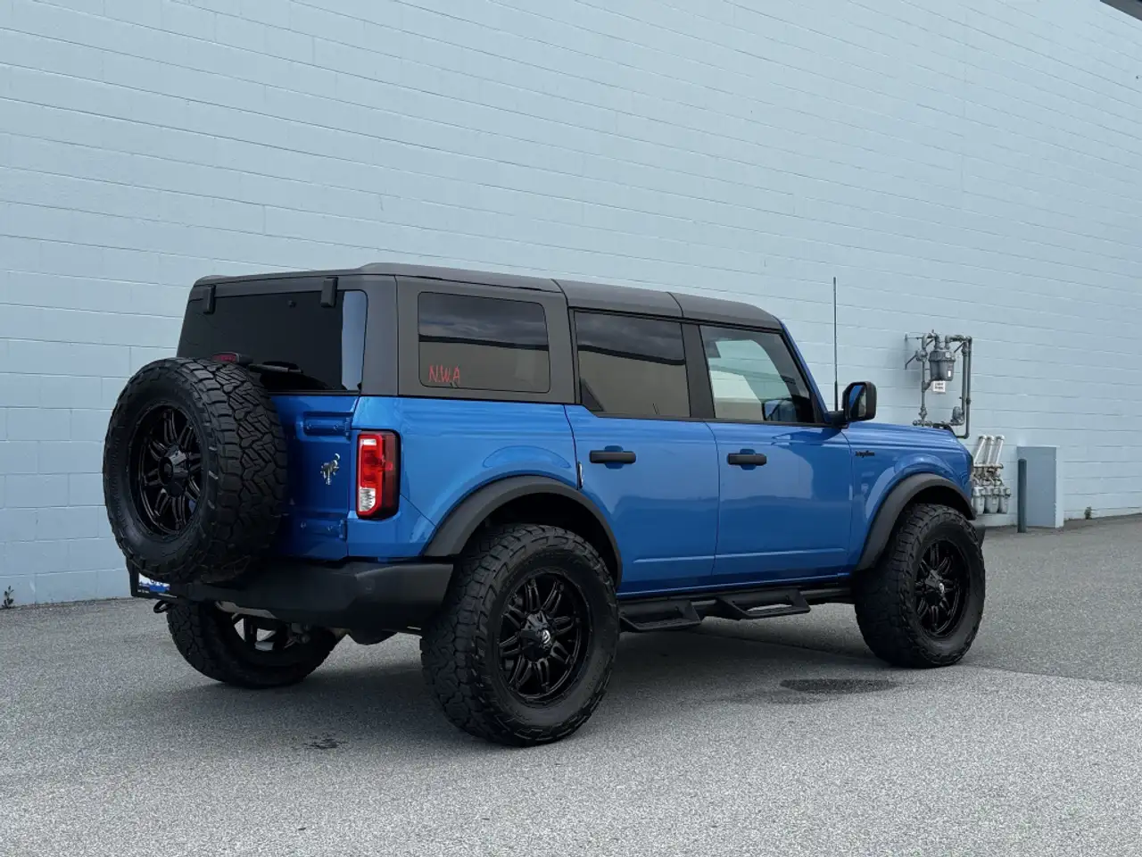 Ford Bronco снимка Ford Bronco