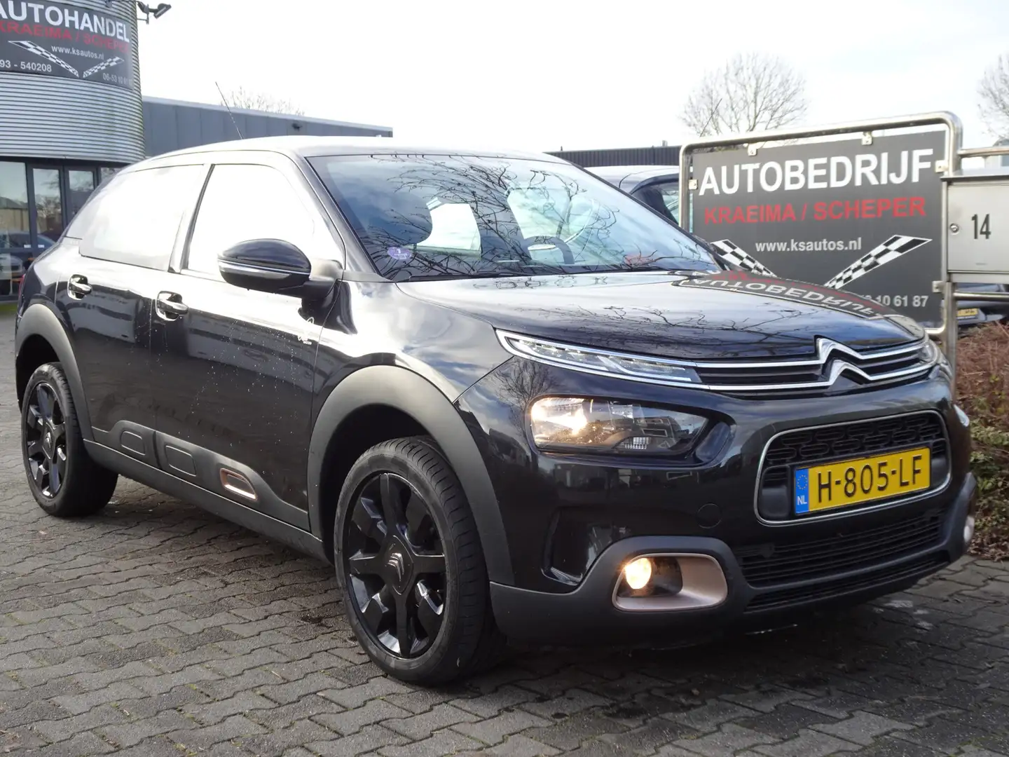 Citroen C4 Cactus 1.2 PureTech Origins Noir - 1