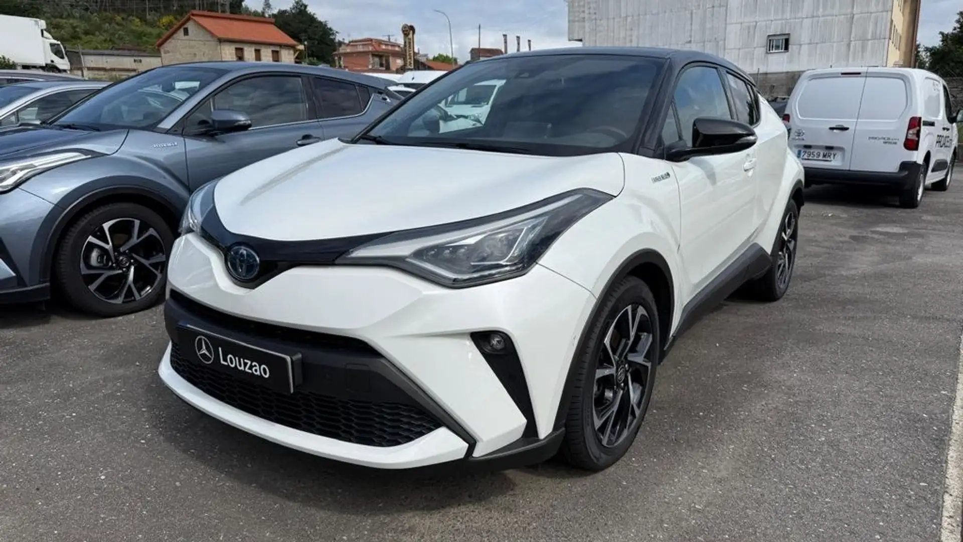 Toyota C-HR 180H Advance - 1