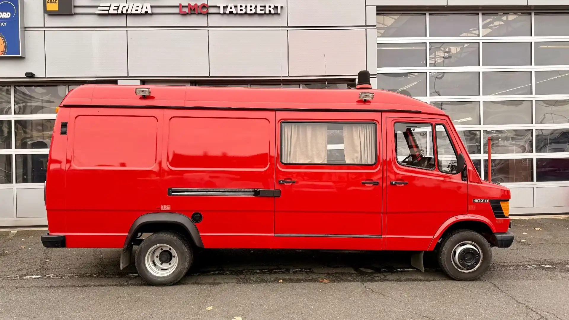 Mercedes-Benz 407D, T 1, H-Kennzeichen, Längsbetten,Dieselhzg Rot - 2