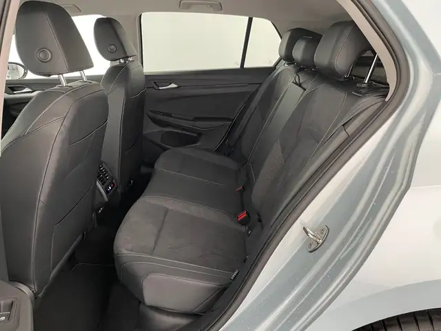 Volkswagen Golf view 10