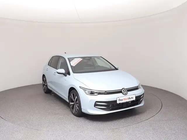 Volkswagen Golf view 2